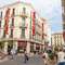 Rue d’Antibes’de alışverişe çıkın