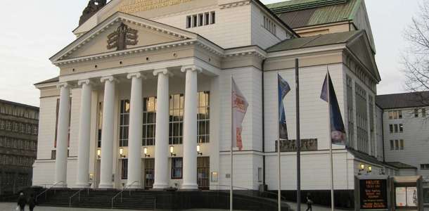 Rhine Opera Binası