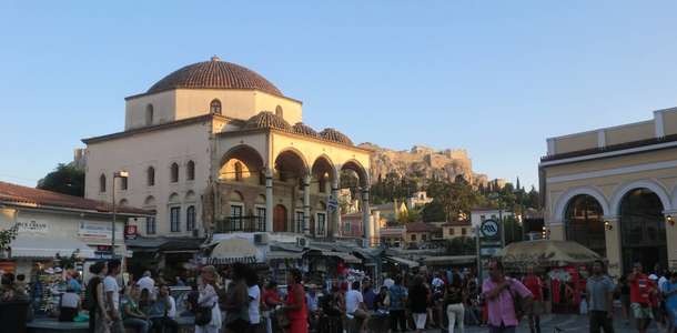 Monastiraki Meydanı