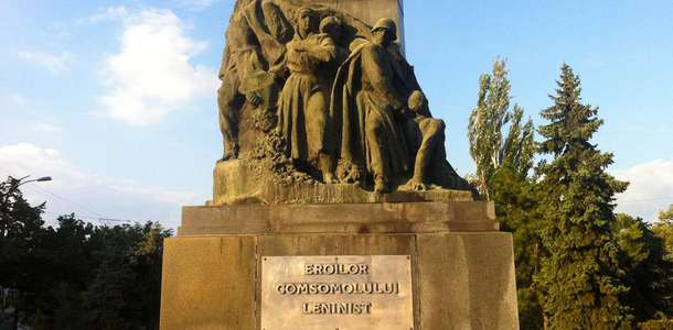 Kişinev Kahramanlar Anıtı