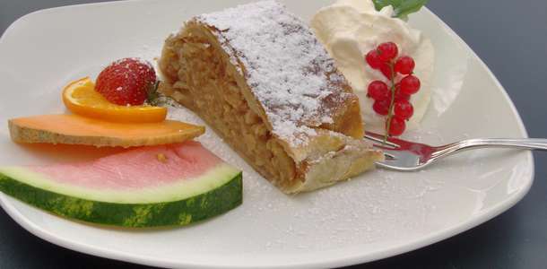 Apfelstrudel