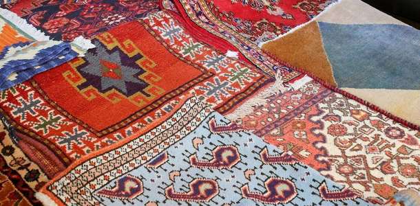 Mezar-ı Şerif’ten el dokuması kilimler satın alın