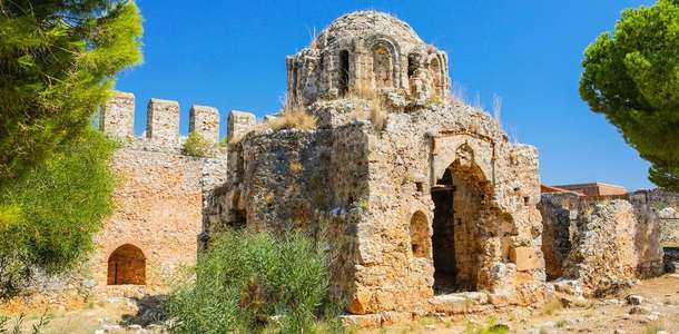 Alanya Kalesi’nde mehtaba dalın