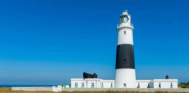 Alderney Deniz Feneri’nden adanın tabii güzelliklerini kuşbakışı gözlemleyin