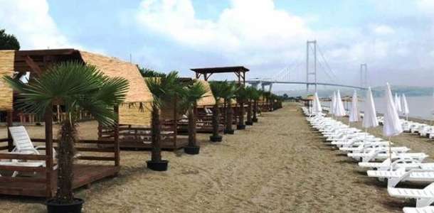 Altınova sahillerinden denize girin