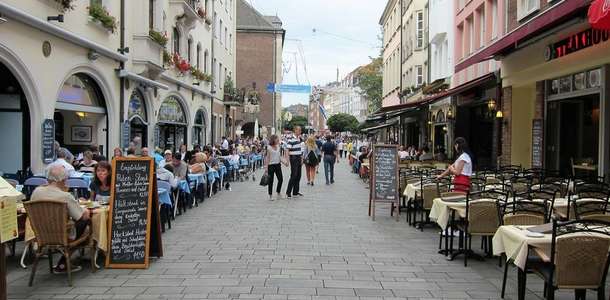 Altstadt'ı ziyaret edin