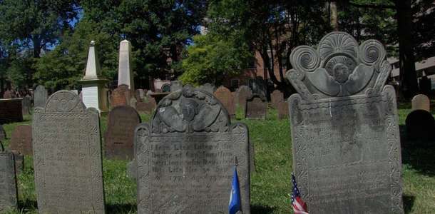 Ancient Burying Ground’da geçmişe yolculuğa çıkın