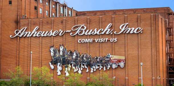 Anheuser-Busch Bira Fabrikası turlarına katılın 