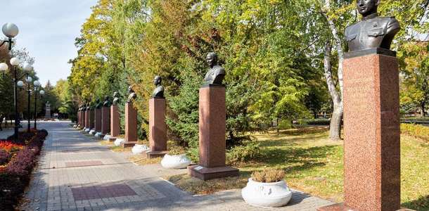 Anıt Parkı’nda yürüyüş yapın