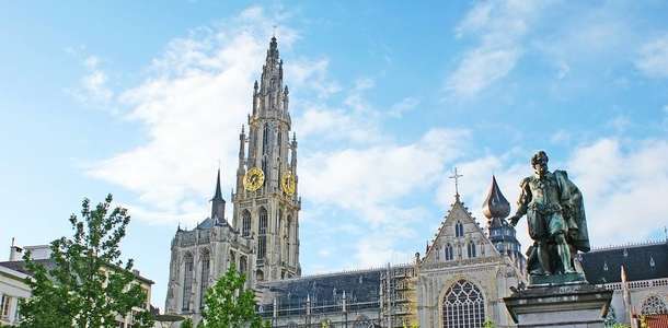 Kilise ve katedrallerini keşfedin