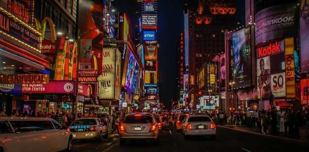 Broadway yıldızlarını seyredin  