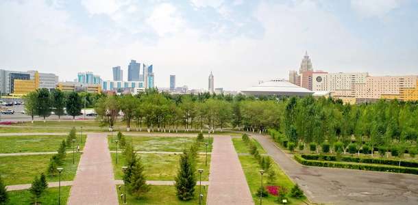 Yaz aylarında parklarında oturup insanları izleyin