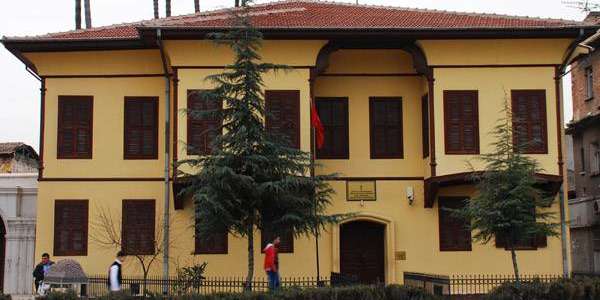 Atatürk Evi ve Müzesi’ni dolaşın