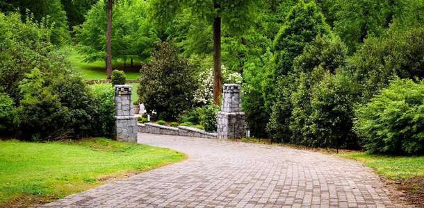 Grant Park’ta çimlerde yayılın  