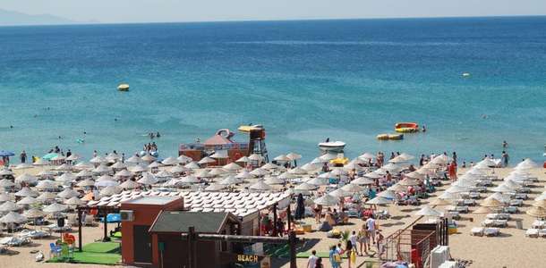 Ayvalık plajlarında denize ve güneşe doyun  