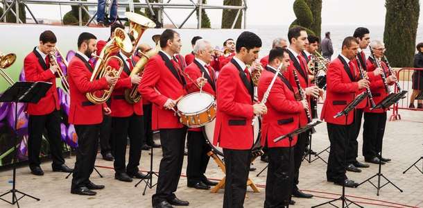 Azerbaycan Devlet Filarmoni Orkestrası’nı Dinleyin