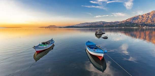 Bafa Gölü Tabiat Parkı’nda balık tutun