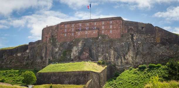 İhtişamlı Belfort Kalesi’ni görün  