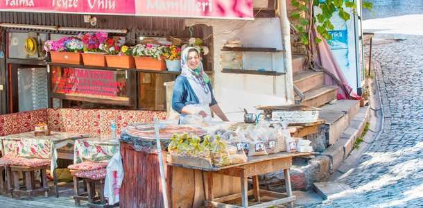 İlçeyi hatırlatacak bir alışveriş yapın