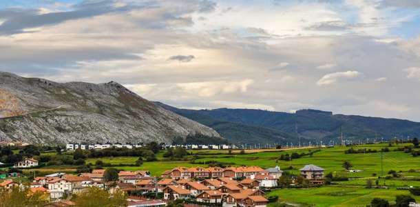 Yakın kasabaları ve köyleri dolaşın  