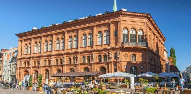 Bourse Sanat Müzesi’nde sanat turuna katılın