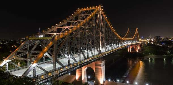 Story Bridge’den geçin  