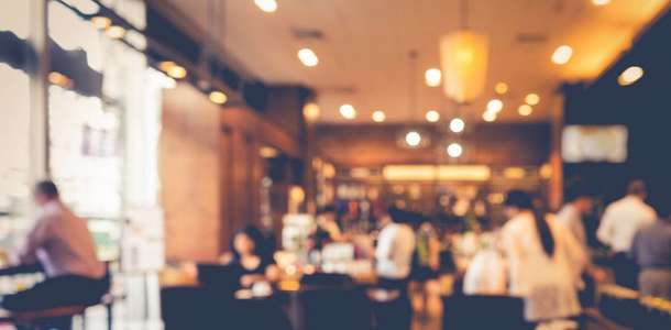 Troy Cafe’de akşam yemeği yiyin