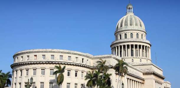 Capitolio Nacional’da dev heykelleri ve mücevherleri görün  