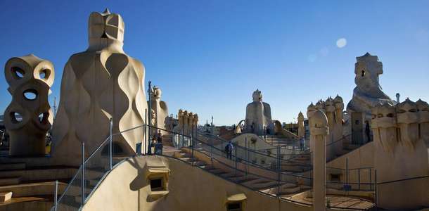 Casa Mila'yı yakından görün