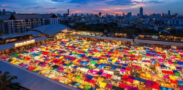 Chatuchak Pazarı'nda alışveriş yapın