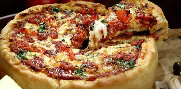 Şikago tarzı pizzayı deneyin 