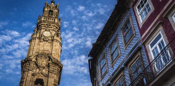 Clerigos Kilisesi’nden Porto’yu seyredin  