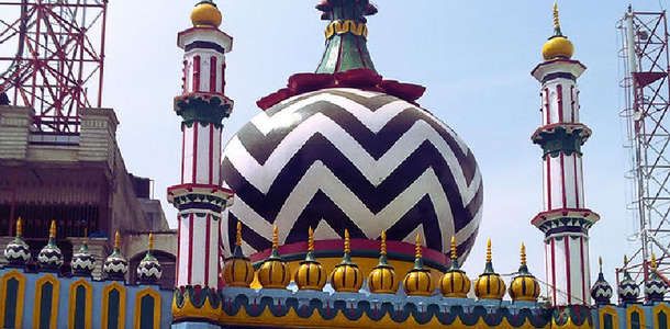 Dargah-e-Ala Hazrat’ı yakından görün