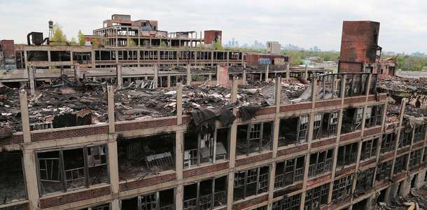 Eski Packard Fabrikası’nı görün 