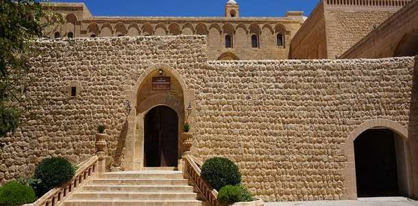 Deyrülzeferan Manastırı