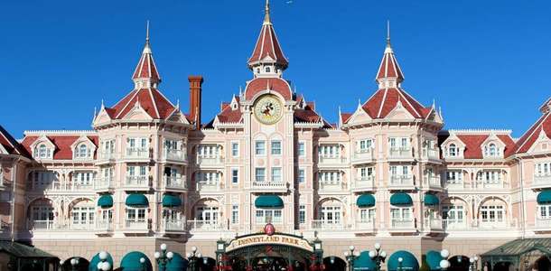 Disneyland'de eğlencenin sınırlarını zorlayın