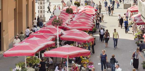 Zagreb’in en büyük açık hava pazarını ziyaret edin