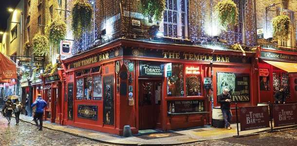 Temple Bar’da eski tip İrlanda barlarının keyfini çıkarın  