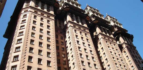 Edificio Martinelli’den Sao Paulo semalarına çıkın