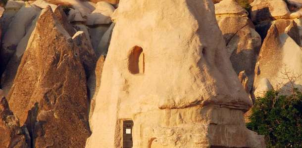 Anadolu’nun en eski ibadethanelerinden El Nazar Kilisesi’ni görün  