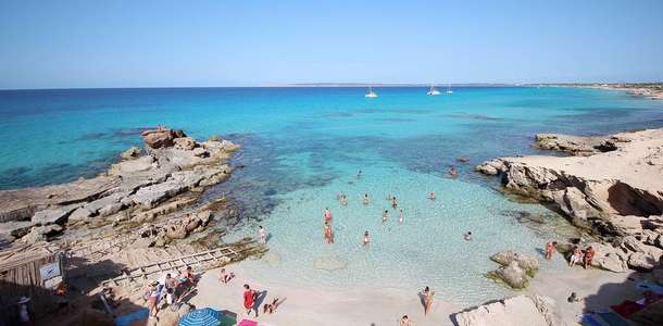 Formentera Adası’nda tropikal tatilin keyfini yaşayın  