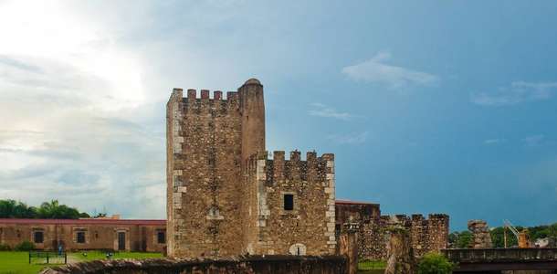 Fortaleza Ozama'da zamanda yolculuğa çıkın