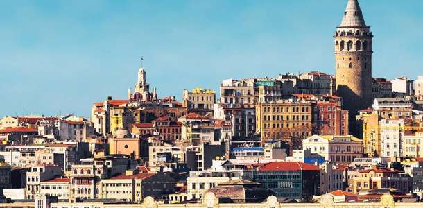 Galata Kulesi'nden Üsküdar’a kuş bakışı bakın