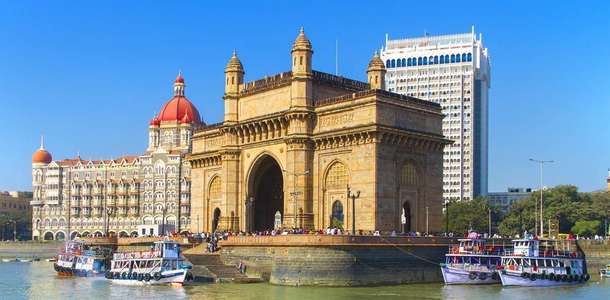 Hindistan Kapısı’ndan (Gateway of India) geçerek tekne turlarına katılın