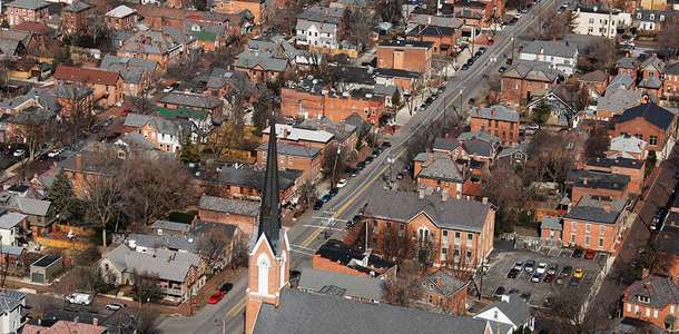Alman Kasabası’nda gezintiye çıkın