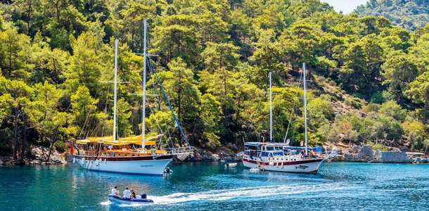 Masmavi Göcek koylarına yelken açın  
