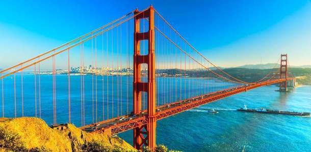 Golden Gate Köprüsü’nden geçin  