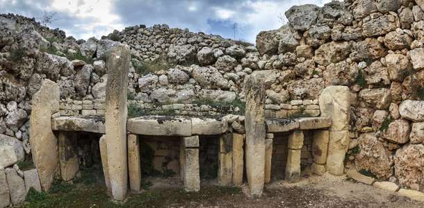 Ġgantija Tapınakları
