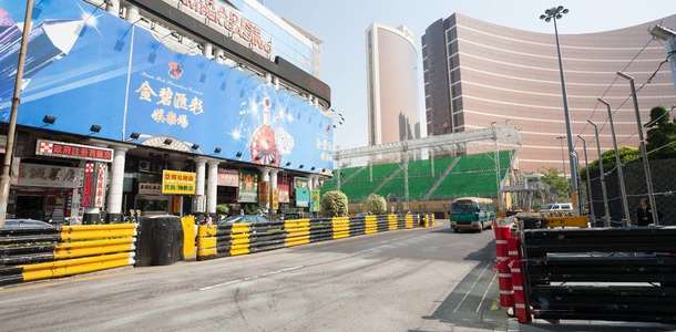 Grand Prix Müzesi'ndeki eserleri inceleyin