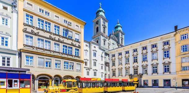 Hauptplatz’da geçmiş çağlara uzanın  